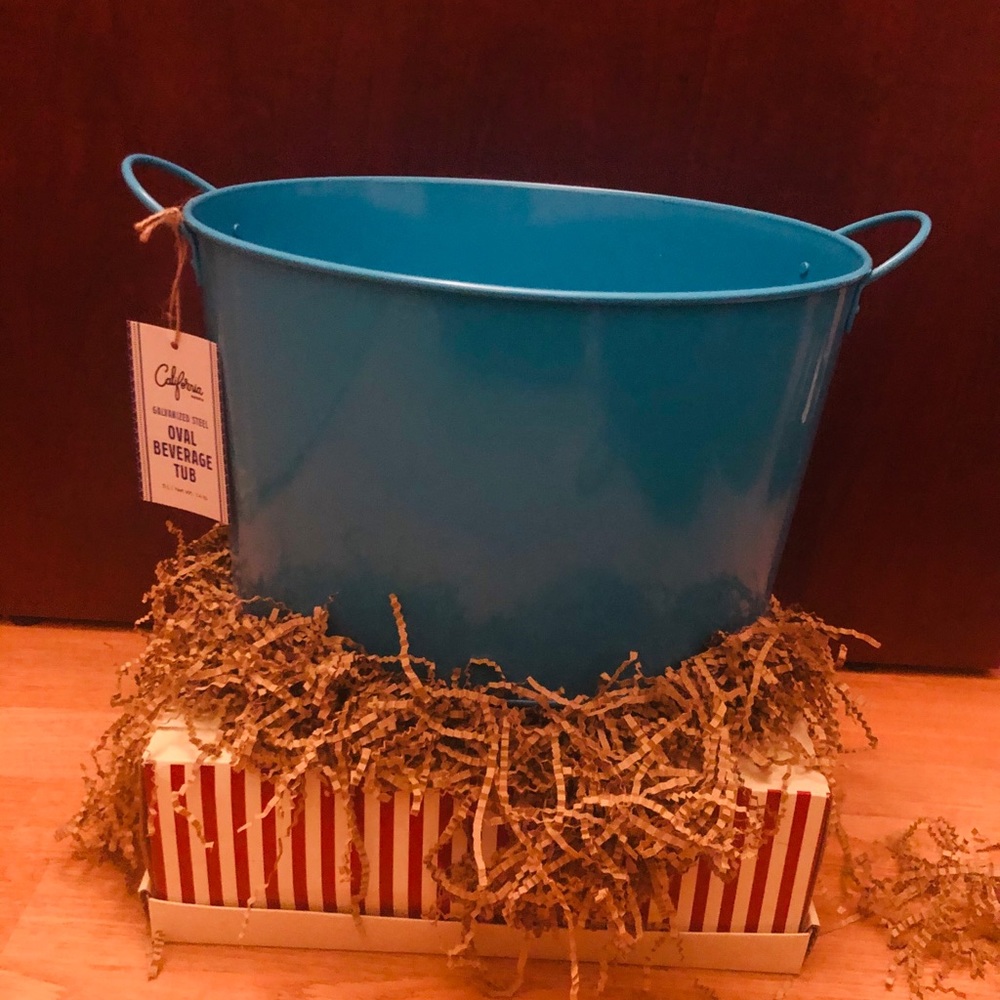 Galvanized steel beverage tub